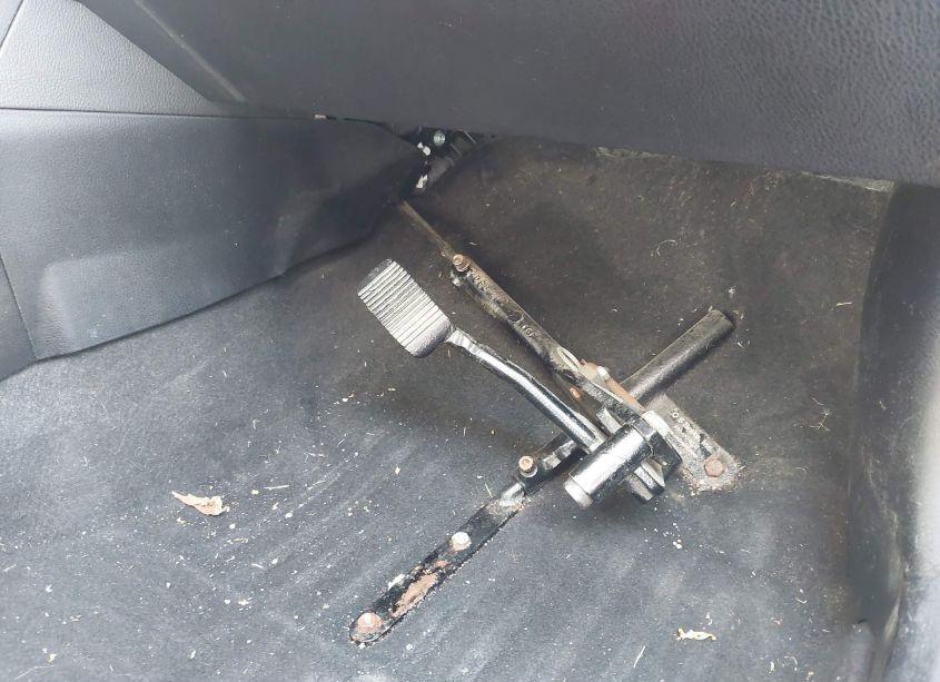 Photo 12 of 2016 Toyota Corolla LE PLUS (VIN 2T1BURHE2GC520590)