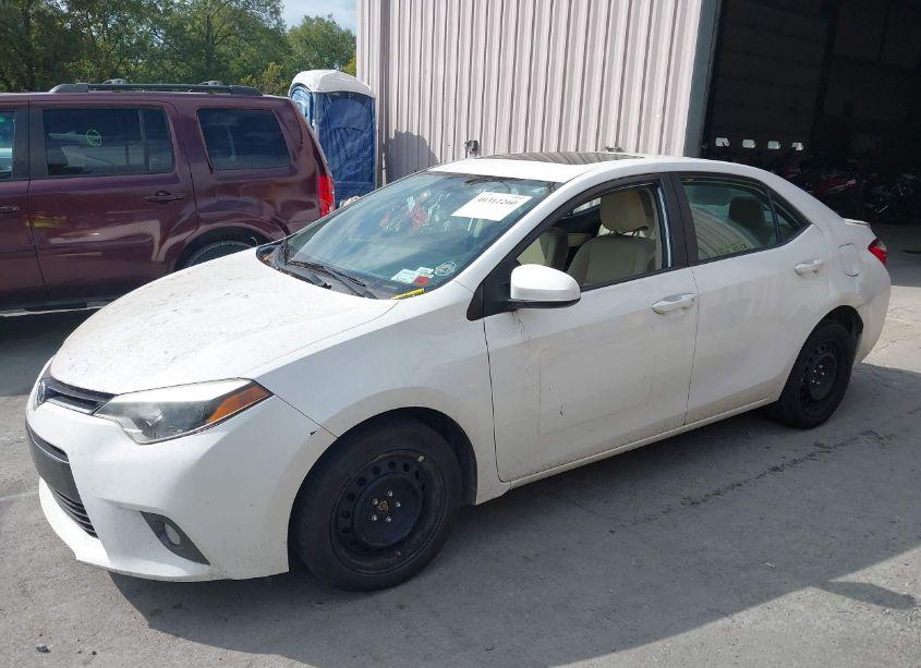 Photo 2 of 2016 Toyota Corolla LE PLUS (VIN 2T1BURHE2GC520590)