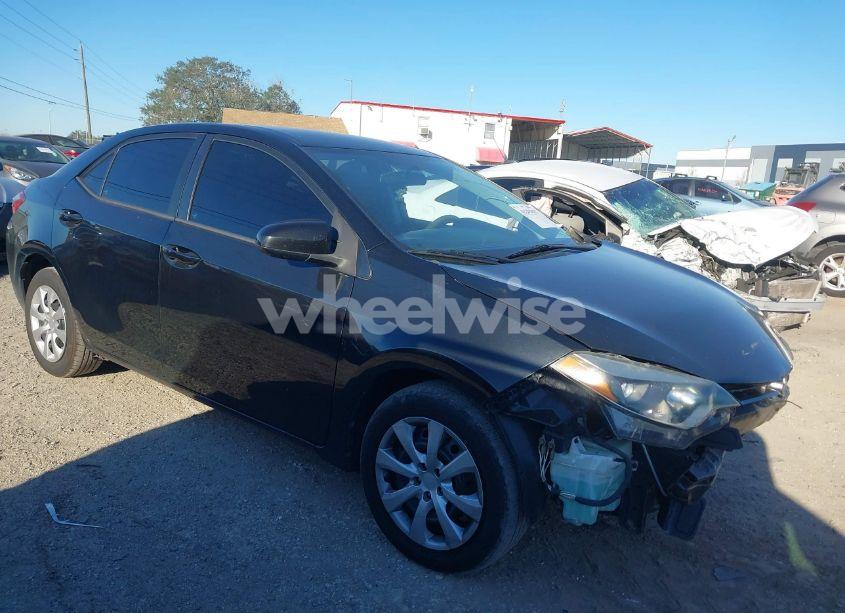 2016 Toyota Corolla LE (VIN 2T1BURHE2GC526261) main photo