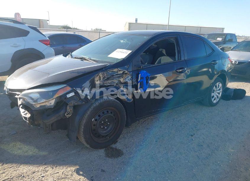 Photo 2 of 2016 Toyota Corolla LE (VIN 2T1BURHE2GC526261)