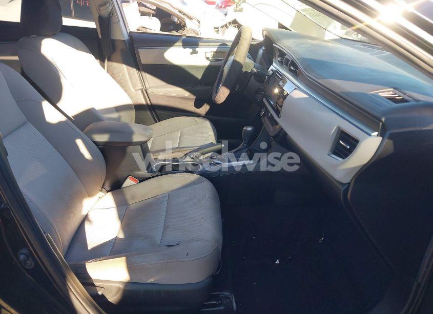 Photo 5 of 2016 Toyota Corolla LE (VIN 2T1BURHE2GC526261)