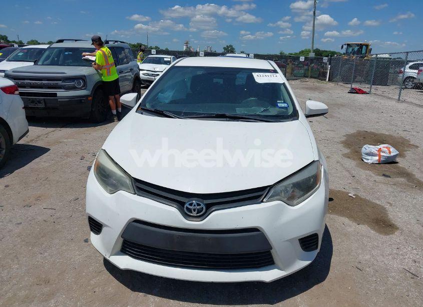 Photo 12 of 2016 Toyota Corolla LE (VIN 2T1BURHE2GC548597)