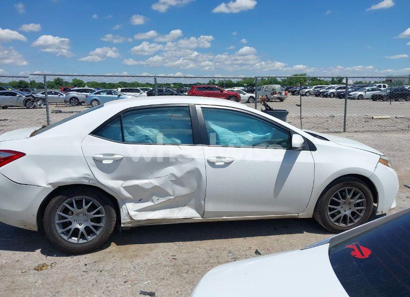 Photo 13 of 2016 Toyota Corolla LE (VIN 2T1BURHE2GC548597)