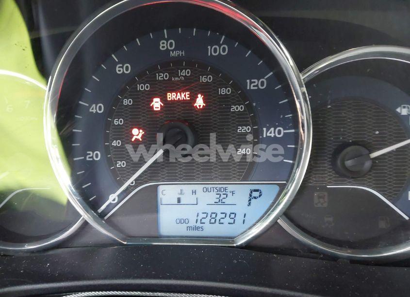 Photo 15 of 2016 Toyota Corolla LE (VIN 2T1BURHE2GC567490)