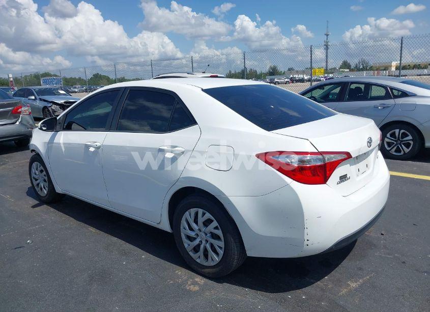 Photo 3 of 2016 Toyota Corolla LE (VIN 2T1BURHE2GC575265)