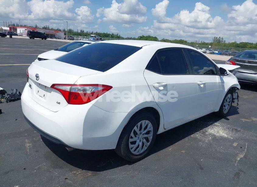 Photo 4 of 2016 Toyota Corolla LE (VIN 2T1BURHE2GC575265)