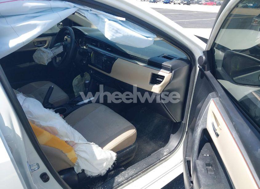 Photo 5 of 2016 Toyota Corolla LE (VIN 2T1BURHE2GC575265)