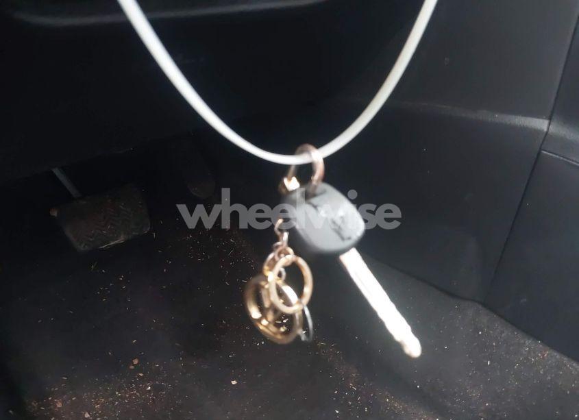 Photo 11 of 2016 Toyota Corolla L (VIN 2T1BURHE2GC606952)