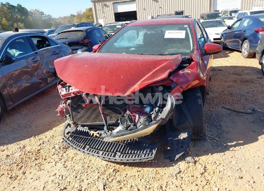 Photo 13 of 2016 Toyota Corolla LE (VIN 2T1BURHE2GC609818)