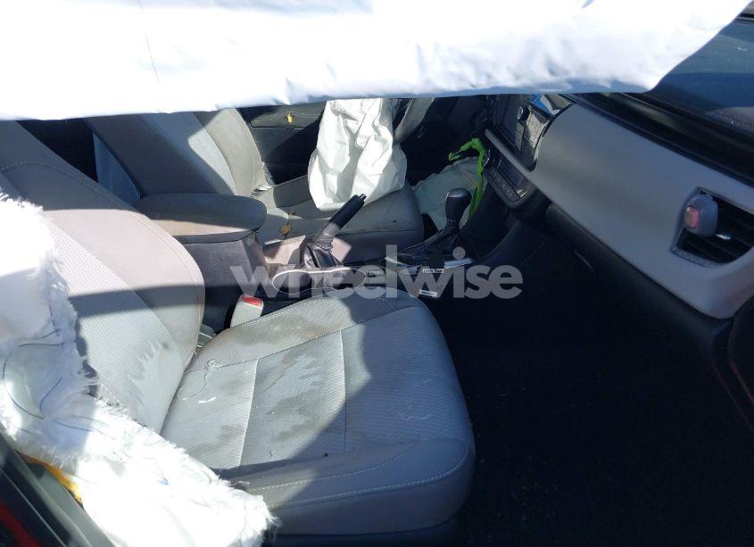 Photo 5 of 2016 Toyota Corolla LE (VIN 2T1BURHE2GC609818)