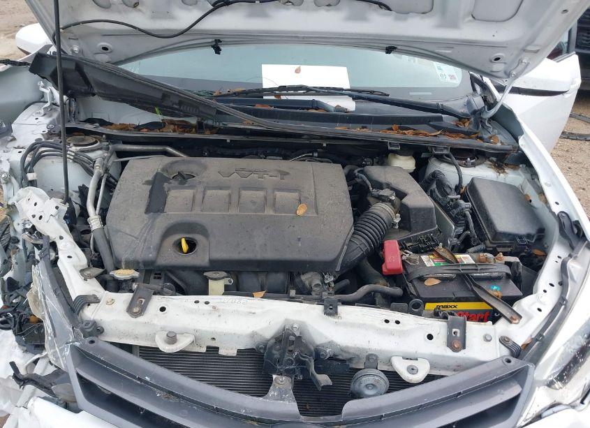 Photo 10 of 2016 Toyota Corolla LE (VIN 2T1BURHE2GC627185)