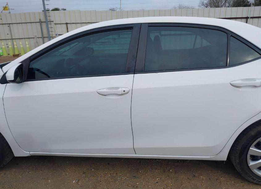 Photo 15 of 2016 Toyota Corolla LE (VIN 2T1BURHE2GC627185)