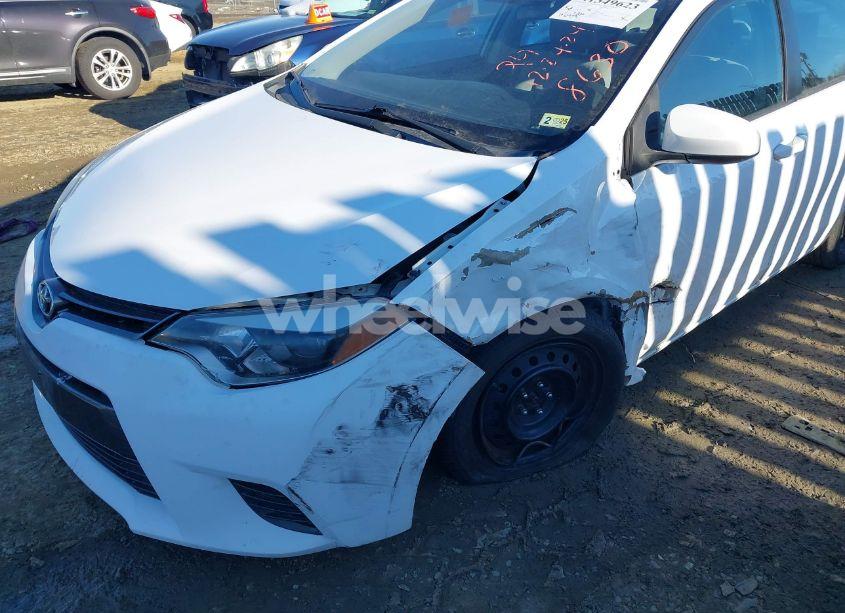 Photo 6 of 2016 Toyota Corolla LE (VIN 2T1BURHE2GC628630)
