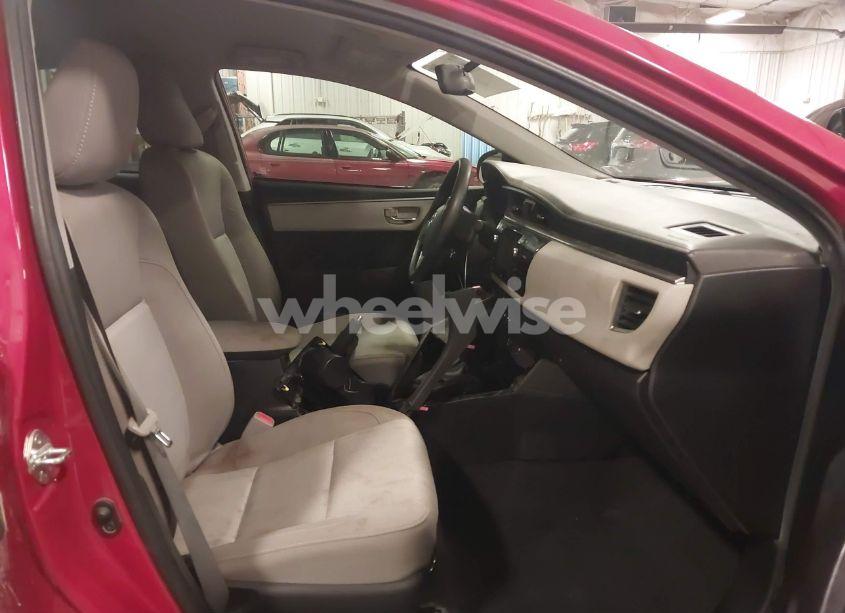 Photo 5 of 2016 Toyota Corolla LE (VIN 2T1BURHE2GC674216)