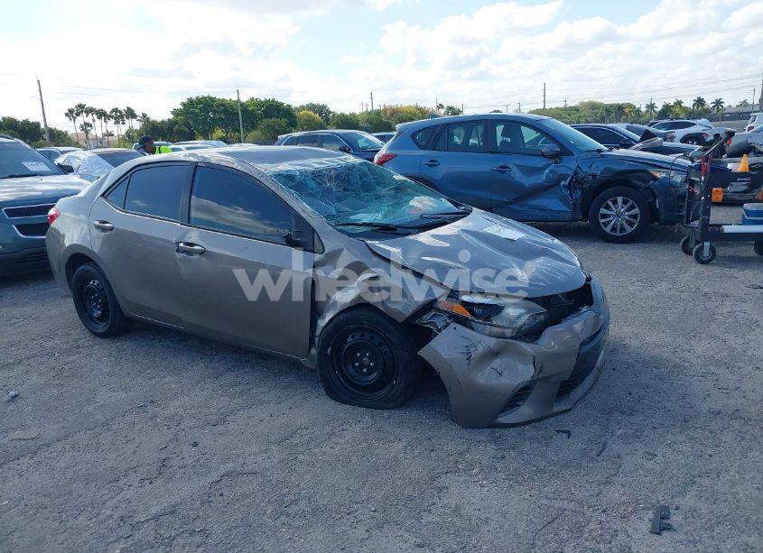 2016 Toyota Corolla LE (VIN 2T1BURHE2GC675009) main photo