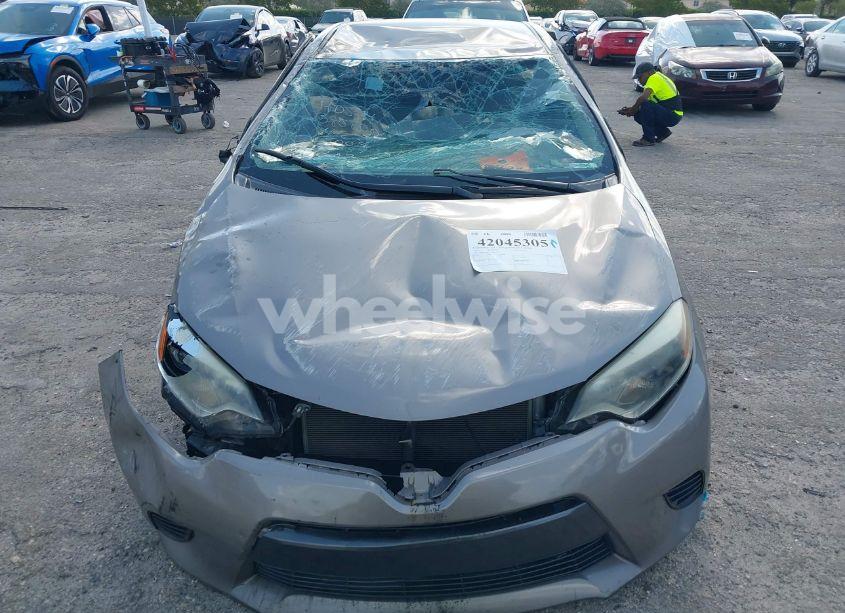 Photo 13 of 2016 Toyota Corolla LE (VIN 2T1BURHE2GC675009)