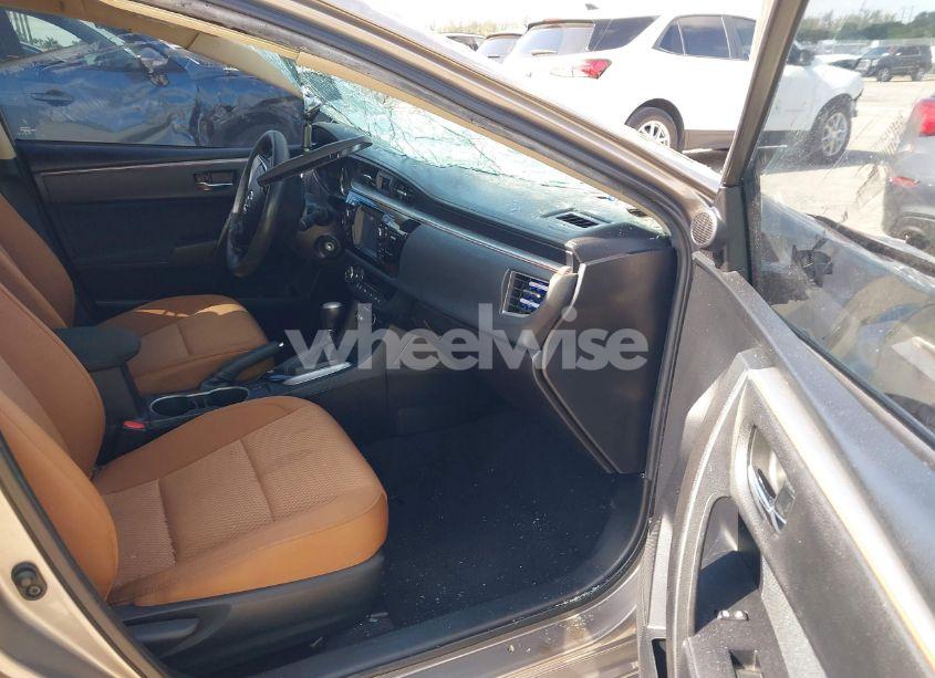 Photo 5 of 2016 Toyota Corolla LE (VIN 2T1BURHE2GC675009)