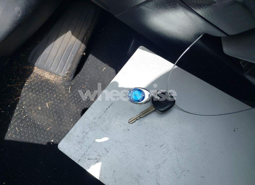 Photo 11 of 2016 Toyota Corolla L (VIN 2T1BURHE2GC681926)