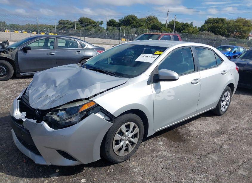 Photo 2 of 2016 Toyota Corolla L (VIN 2T1BURHE2GC681926)