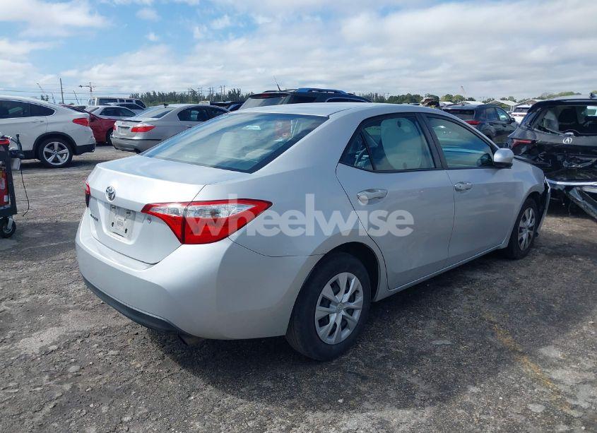 Photo 4 of 2016 Toyota Corolla L (VIN 2T1BURHE2GC681926)