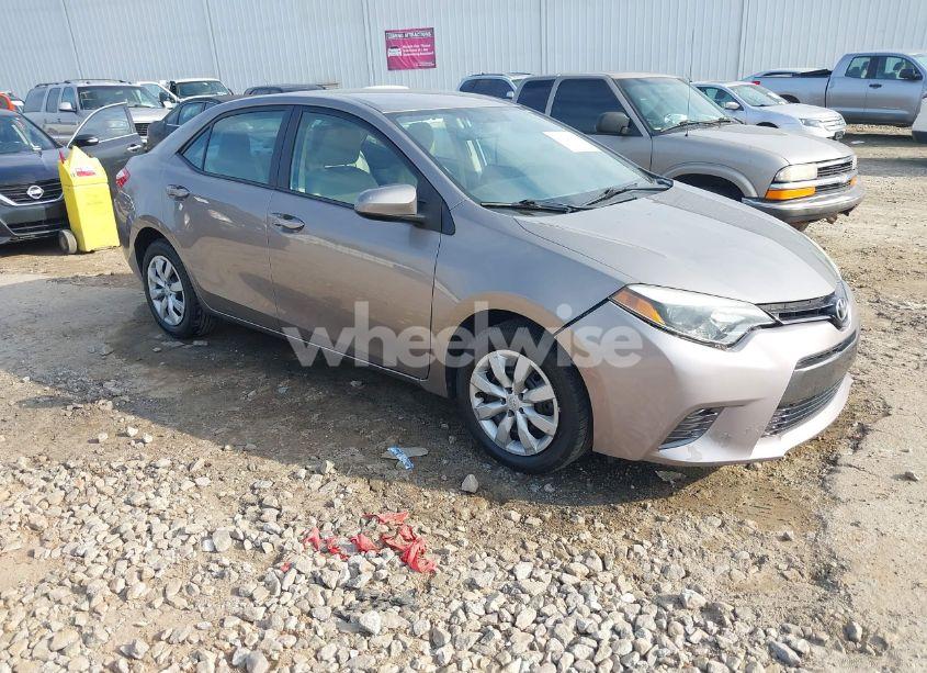 2016 Toyota Corolla LE (VIN 2T1BURHE2GC694420) main photo