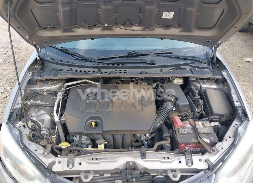 Photo 10 of 2016 Toyota Corolla LE (VIN 2T1BURHE2GC694420)