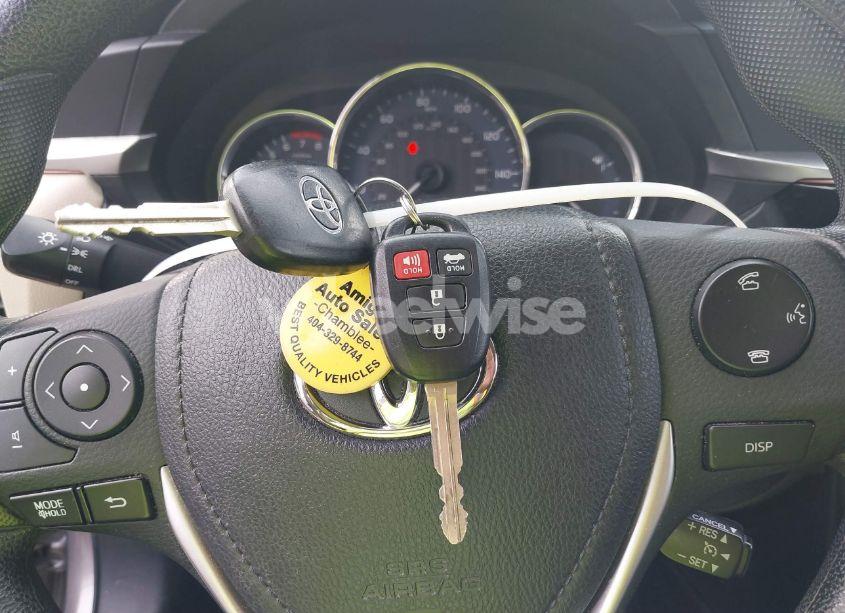 Photo 11 of 2016 Toyota Corolla LE (VIN 2T1BURHE2GC694420)