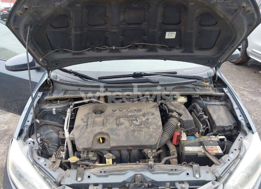 Photo 10 of 2016 Toyota Corolla LE (VIN 2T1BURHE2GC698001)