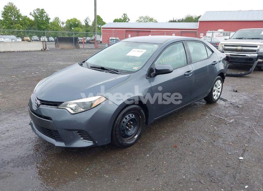 Photo 2 of 2016 Toyota Corolla LE (VIN 2T1BURHE2GC698001)