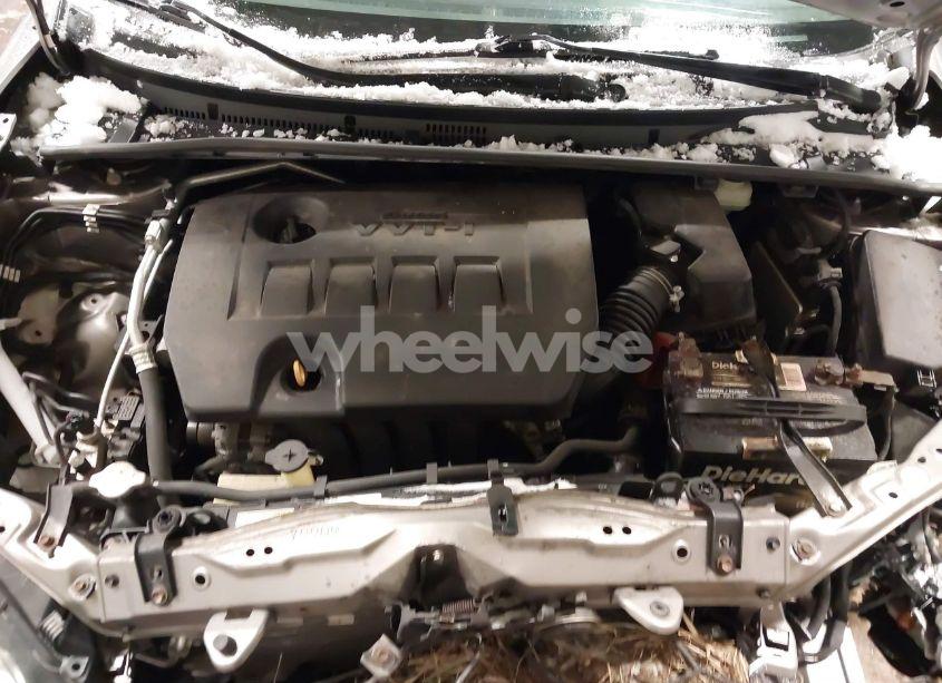 Photo 10 of 2016 Toyota Corolla LE (VIN 2T1BURHE2GC699262)