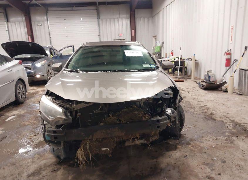 Photo 12 of 2016 Toyota Corolla LE (VIN 2T1BURHE2GC699262)