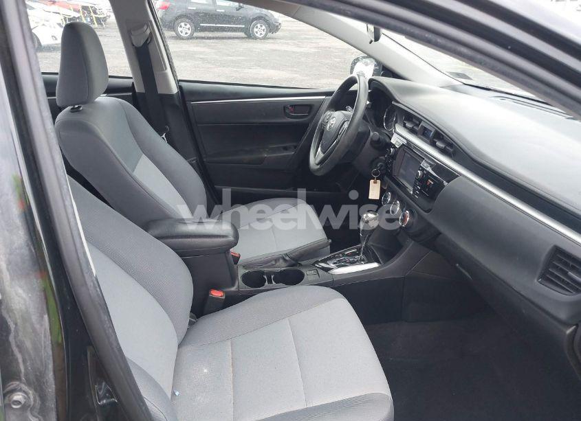 Photo 5 of 2016 Toyota Corolla L (VIN 2T1BURHE2GC701012)