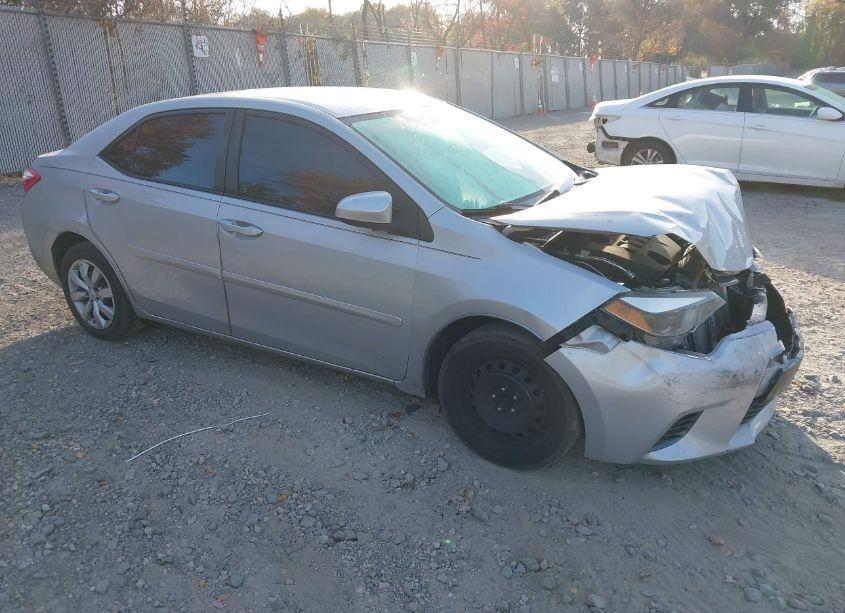 2016 Toyota Corolla LE (VIN 2T1BURHE2GC702726) main photo