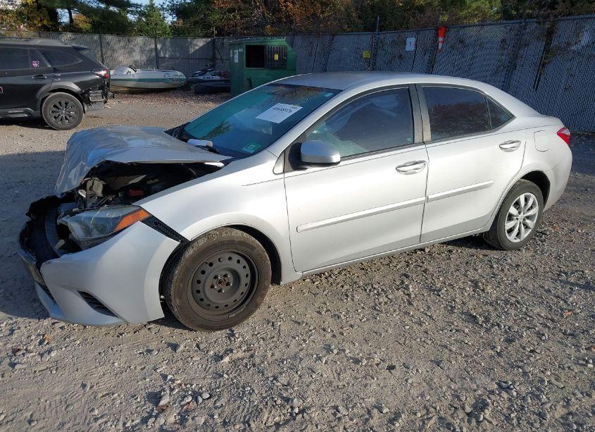 Photo 2 of 2016 Toyota Corolla LE (VIN 2T1BURHE2GC702726)