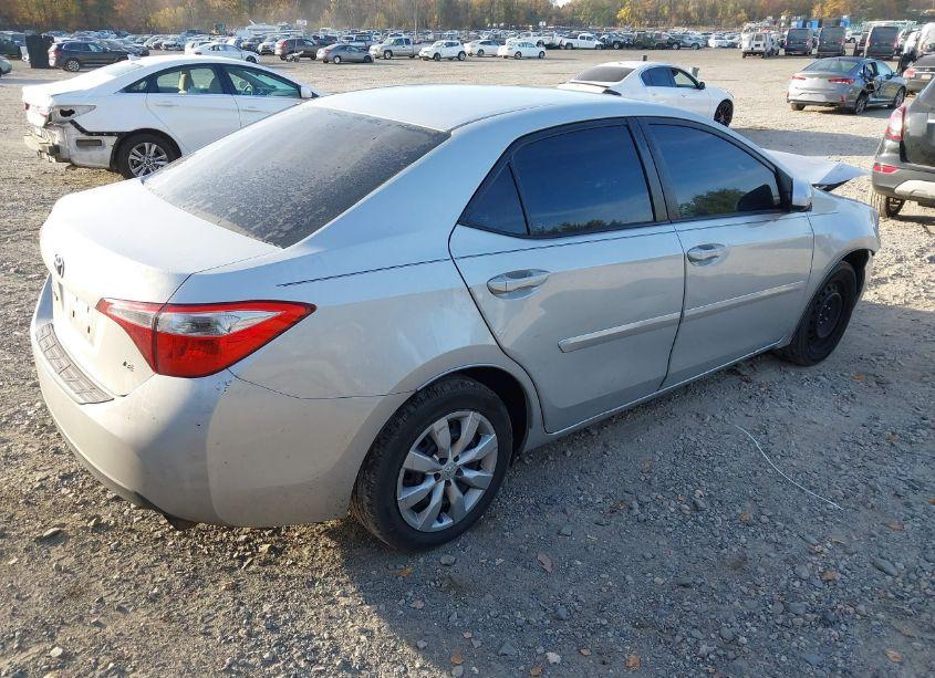 Photo 4 of 2016 Toyota Corolla LE (VIN 2T1BURHE2GC702726)