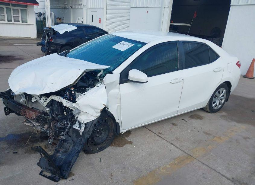 Photo 2 of 2016 Toyota Corolla LE (VIN 2T1BURHE2GC710907)