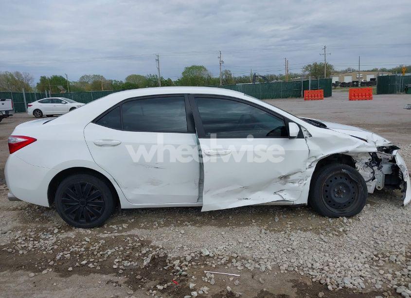 Photo 13 of 2016 Toyota Corolla L (VIN 2T1BURHE2GC723804)