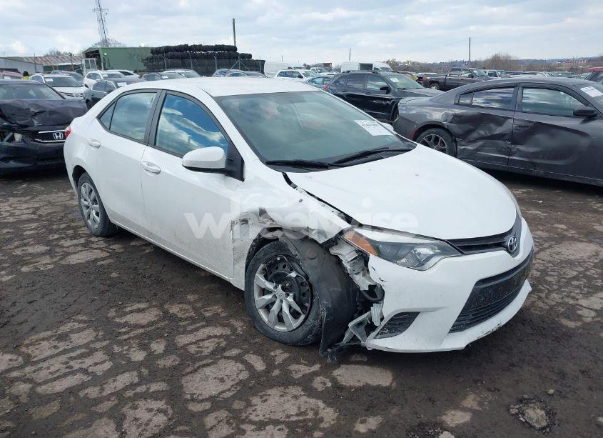 2016 Toyota Corolla LE (VIN 2T1BURHE2GC726833) main photo