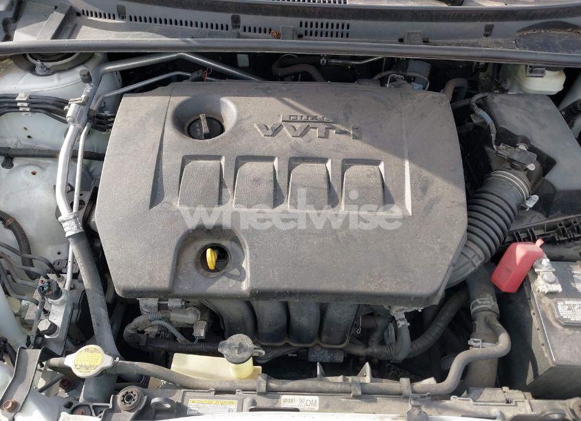 Photo 10 of 2016 Toyota Corolla LE (VIN 2T1BURHE2GC726833)