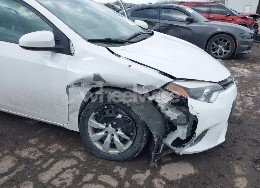 Photo 6 of 2016 Toyota Corolla LE (VIN 2T1BURHE2GC726833)