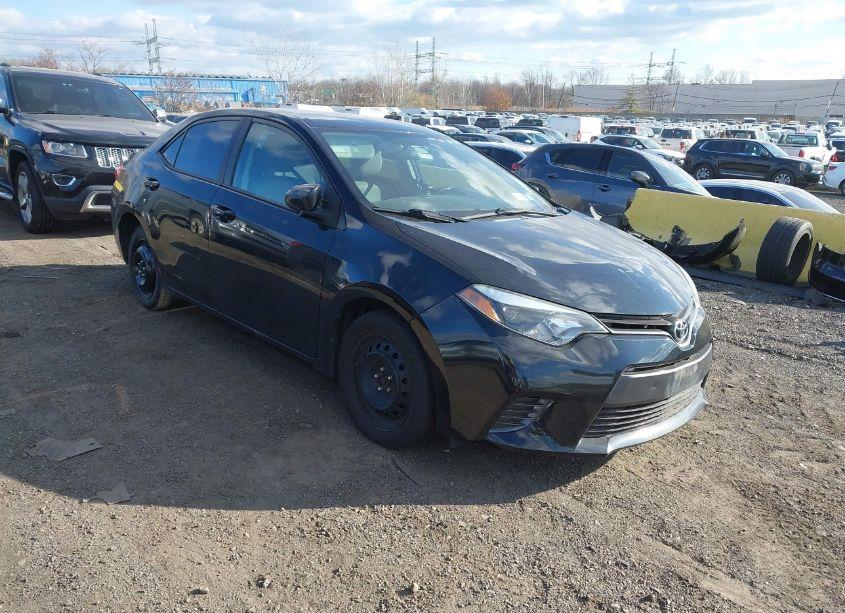 2016 Toyota Corolla LE (VIN 2T1BURHE2GC729697) main photo