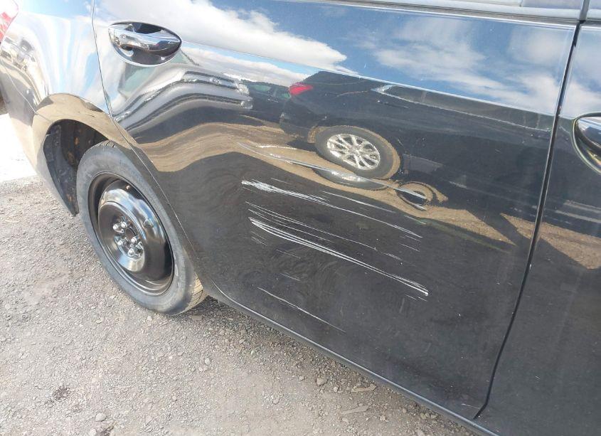 Photo 6 of 2016 Toyota Corolla LE (VIN 2T1BURHE2GC729697)