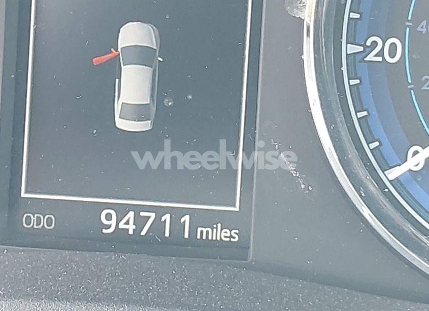 Photo 16 of 2017 Toyota Corolla SE (VIN 2T1BURHE2HC749126)