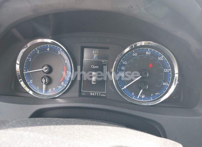 Photo 7 of 2017 Toyota Corolla SE (VIN 2T1BURHE2HC749126)