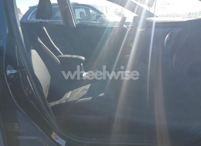 Photo 5 of 2017 Toyota Corolla L/LE/XLE/SE/XSE (VIN 2T1BURHE2HC759509)