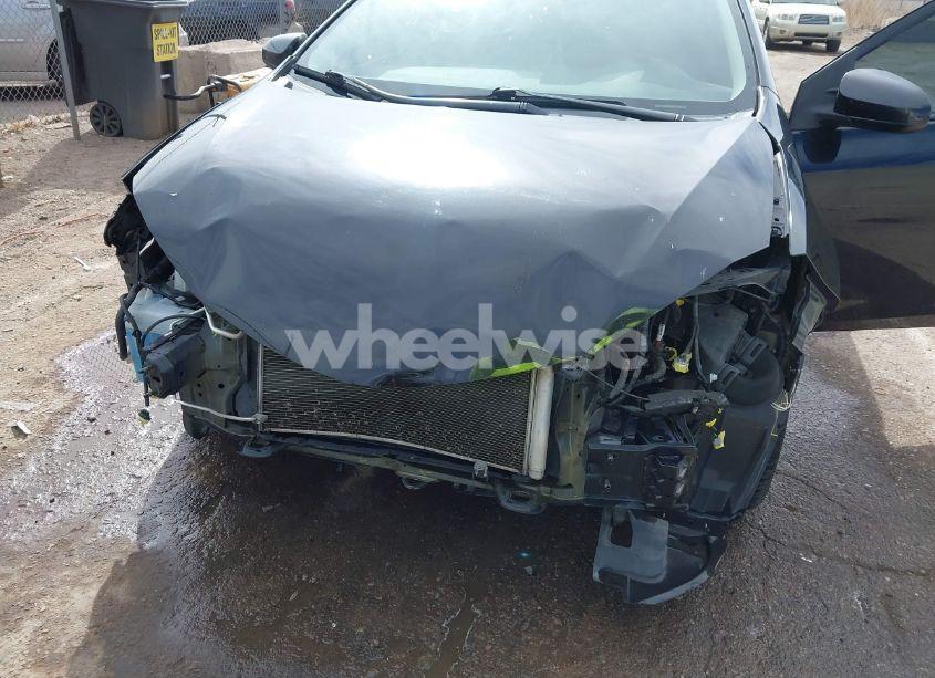 Photo 6 of 2017 Toyota Corolla LE (VIN 2T1BURHE2HC772597)