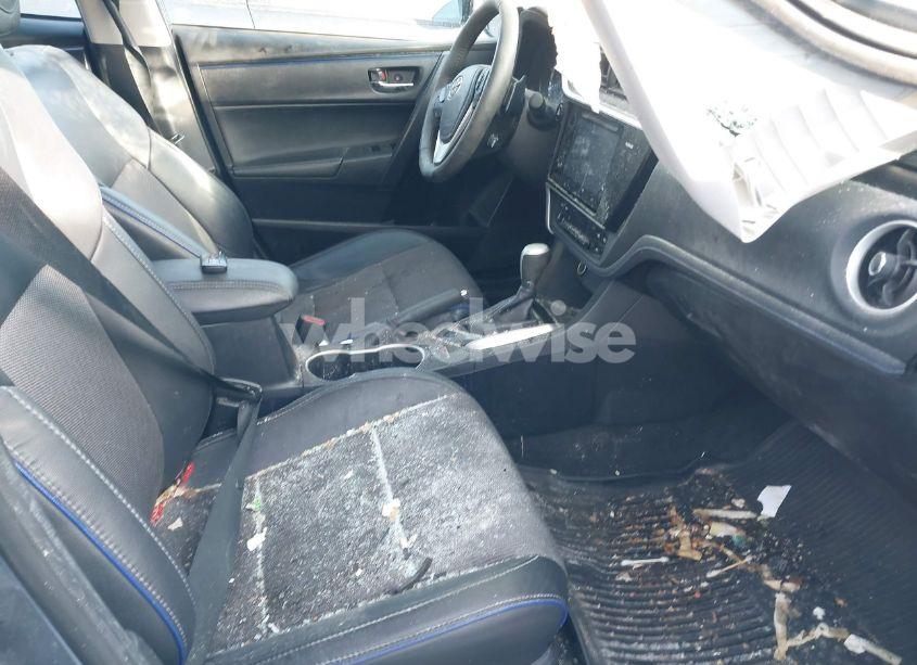 Photo 5 of 2017 Toyota Corolla L/LE/XLE/SE/XSE (VIN 2T1BURHE2HC773152)