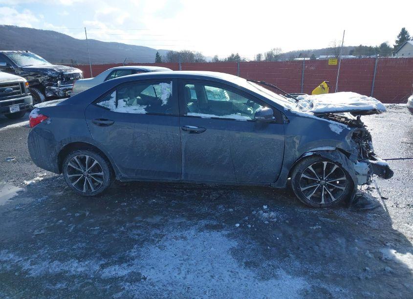 Photo 13 of 2017 Toyota Corolla SE (VIN 2T1BURHE2HC777699)