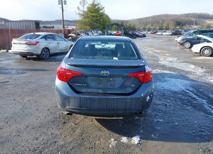 Photo 16 of 2017 Toyota Corolla SE (VIN 2T1BURHE2HC777699)