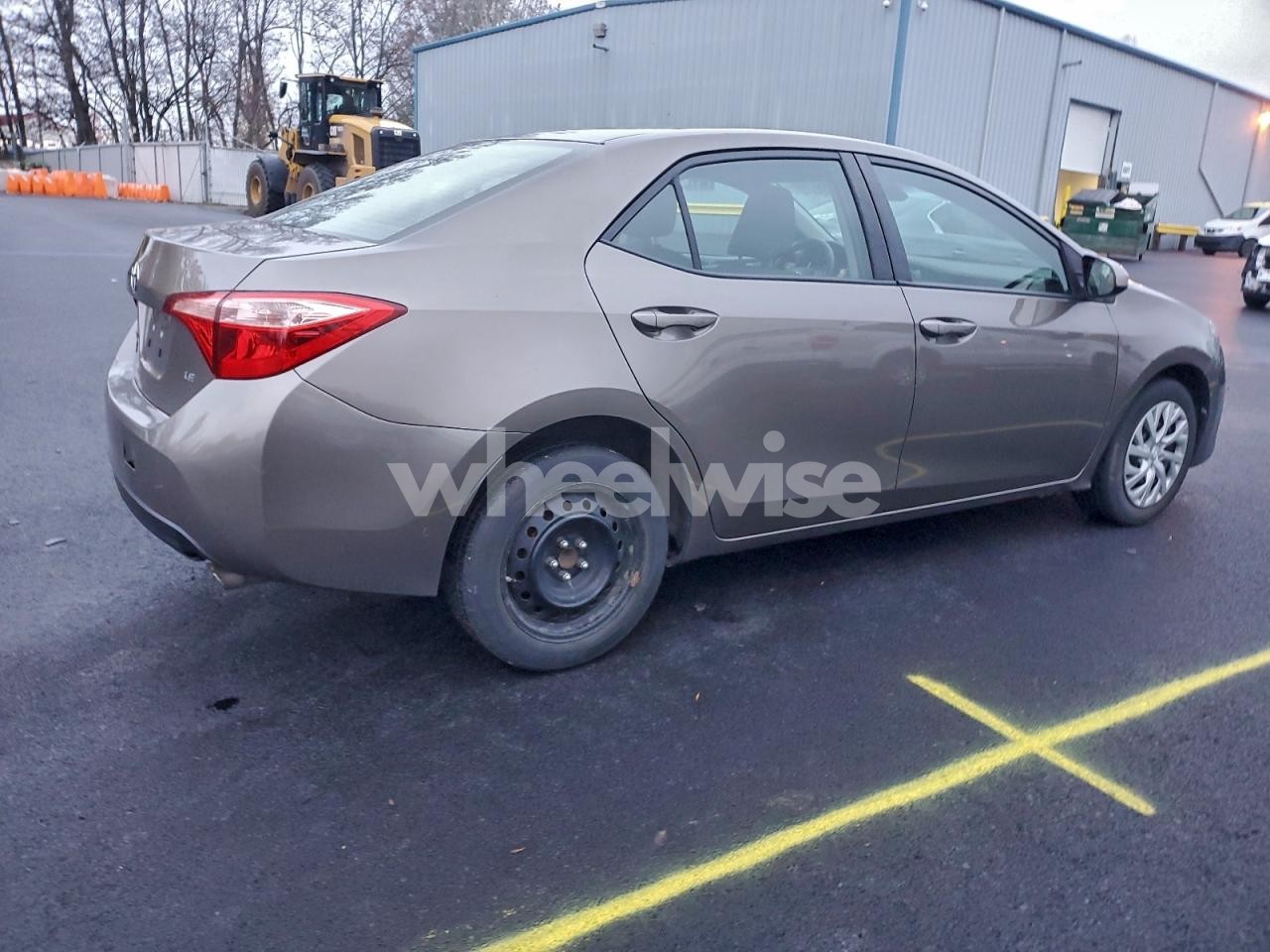 Photo 3 of 2017 TOYOTA COROLLA L (VIN 2T1BURHE2HC781137)